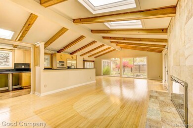 2839 Lanergan Dr, Troy, MI 48084 - photo 7