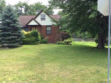 19 Continental Rd, Schenectady, NY 12306 - photo 2