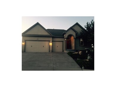 9218 Kenton St, Lenexa, KS 66227 - photo 3