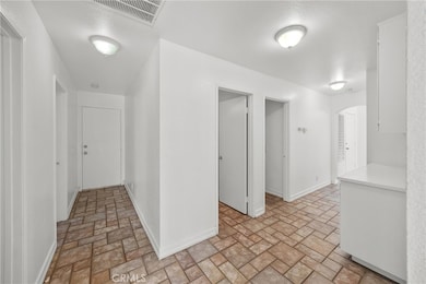 711 Myrtle Ave, Perris, CA 92571 - photo 5