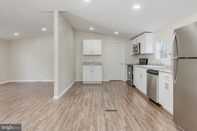 12829 Lanes Run Rd, Big Pool, MD 21711 - photo 6