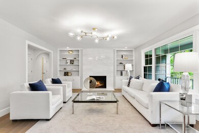 15 Widgeon Way Living Room