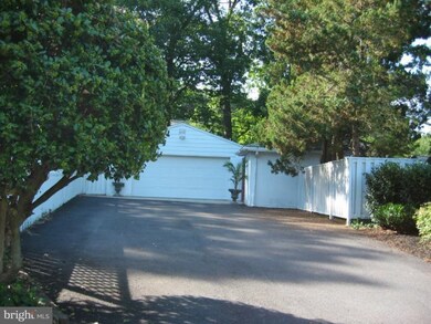 8724 Littlewood Rd, Parkville, MD 21234 - photo 3