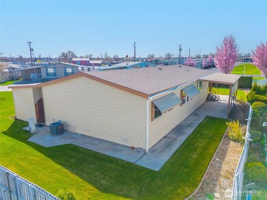 2240 W Broadway Ave unit 2, Moses Lake, WA 98837 - photo 5