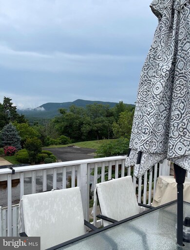 195 Oxbow Dr, Strasburg, VA 22657 - photo 2