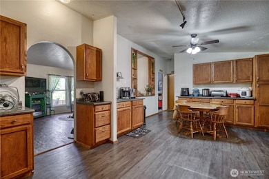 172 Sprague Valley Dr, Maple Falls, WA 98266 - photo 7