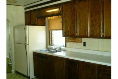 2300 Des Moines St, Des Moines, IA 50317 - photo 3