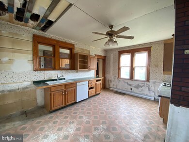 80 Coal St, Nanticoke, PA 18634 - photo 6