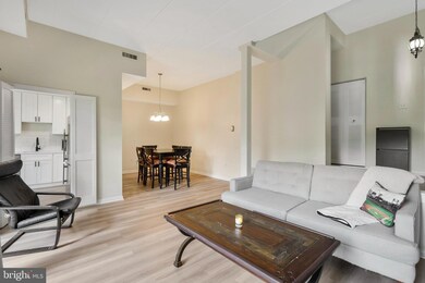 120 Roberts Ln unit 101, Alexandria, VA 22314 - photo 7