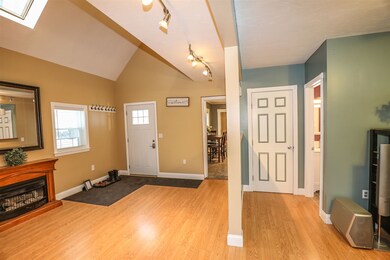 15 Kimball St, Pembroke, NH 03275 - photo 4