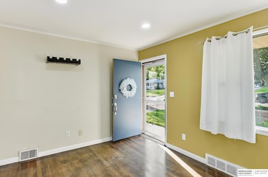 5618 Frederick St, Omaha, NE 68106 - photo 4