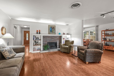 14-web-or-mls-8Q0A8354