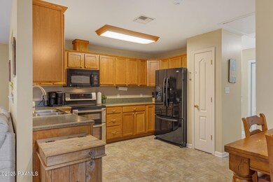 7-web-or-mls-10545 E Main St-7