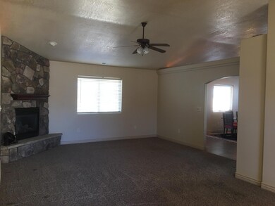 chris's house 019