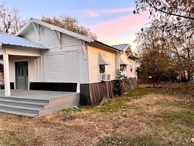 209 E G St, Ringling, OK 73456 - photo 4