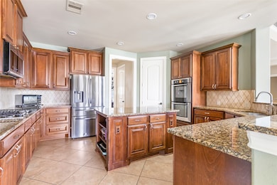 16011 Verdi Way Ct, Houston, TX 77044 - photo 2