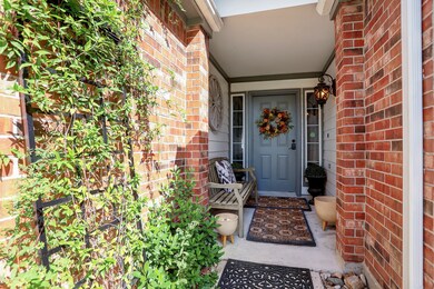 9811 Woodhollow Dr, Conroe, TX 77385 - photo 3