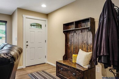 736 South Nebergall Loop NE, Albany, OR 97321 - photo 2