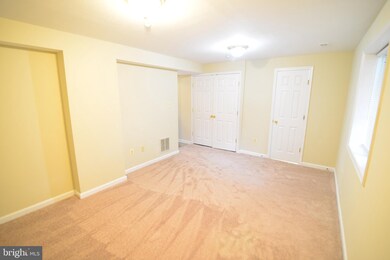 909 Mercer Dr, Hagerstown, MD 21742 - photo 4