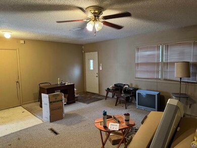 3636 SW 38th St, Topeka, KS 66610 - photo 3