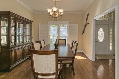 005_Dining Room (3)