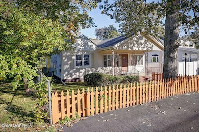 108 W Concourse, Keyport, NJ 07735 - photo 5