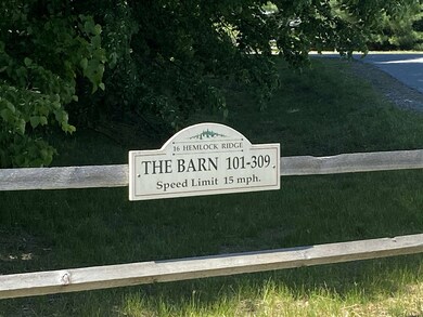 16 Hemlock Ridge Dr unit 101, White River Junction, VT 05001 - photo 2