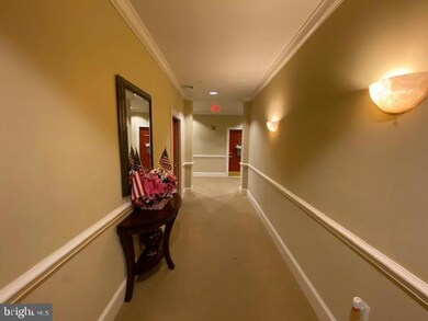 11924 Darnestown Rd unit 204, Gaithersburg, MD 20878 - photo 4