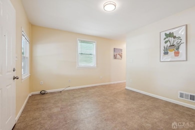 272 Comstock St, New Brunswick, NJ 08901 - photo 4