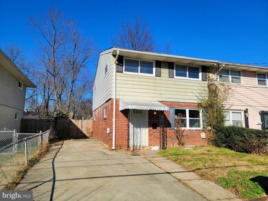 6906 Flagstaff St, Hyattsville, MD 20785 - photo 2