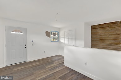 664 S Breezewood Rd, Breezewood, PA 15533 - photo 4