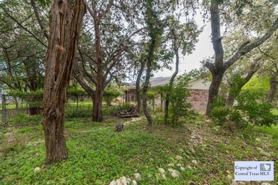 1404 Girard St, San Marcos, TX 78666 - photo 4