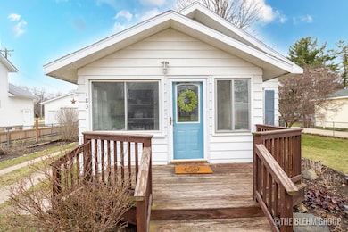 183 3rd St NE-5