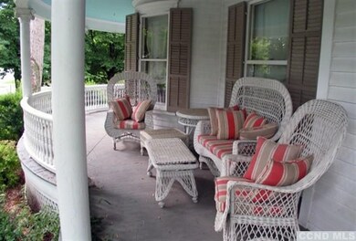 59 W Market St, Red Hook, NY 12571 - photo 4