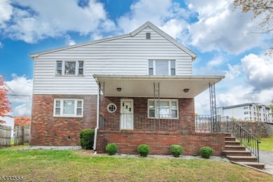 83 Shepherds Ln, Totowa, NJ 07512 - photo 2