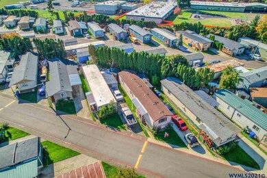 2084 Kennedy (#76) Cl NE unit 76, Keizer, OR 97303 - photo 2