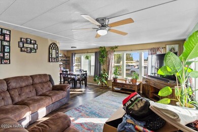 07-2205 Butterfield Rd-021