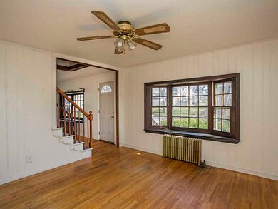 36 Phyllis St, Dracut, MA 01826 - photo 4