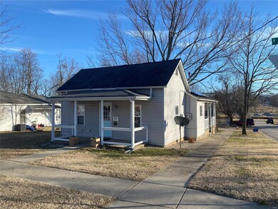 109 W 1st St, Rolla, MO 65401 - photo 2