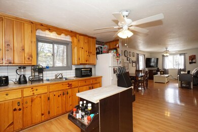 33 Amherst Dr, Center Barnstead, NH 03225 - photo 6