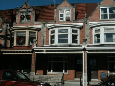 Older view of full 2.5 stories