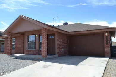 14352 Cocotitlan Dr, Horizon City, TX 79928 - photo 4