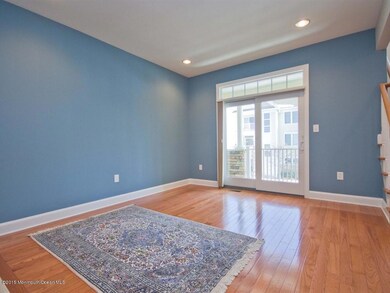 006_LIVING ROOM