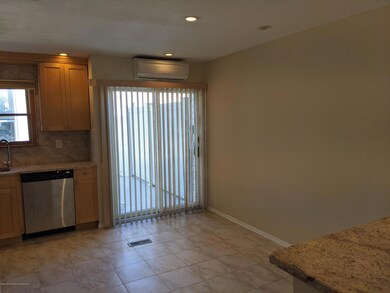 281 Doane Ave, Staten Island, NY 10308 - photo 7