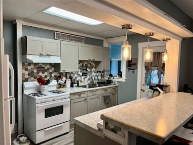 3622 Main St, Erie, PA 16511 - photo 5