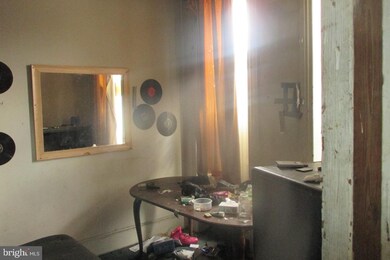 1516 W Lanvale St, Baltimore, MD 21217 - photo 4