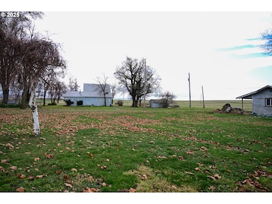 75938 Spring Hollow Rd, Adams, OR 97810 - photo 4