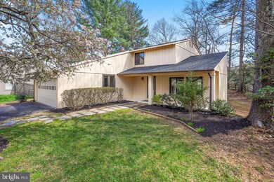 11628 Brandy Hall Ln, North Potomac, MD 20878 - photo 2