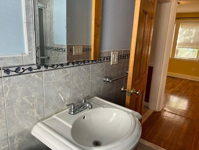 70 Lawn Ave unit 1, Quincy, MA 02169 - photo 7