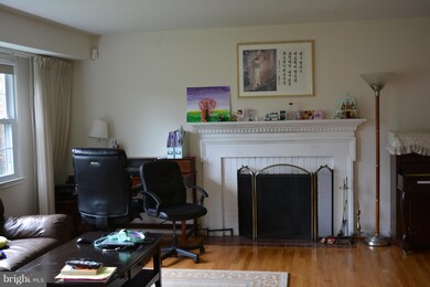 942 Dead Run Dr, McLean, VA 22101 - photo 2